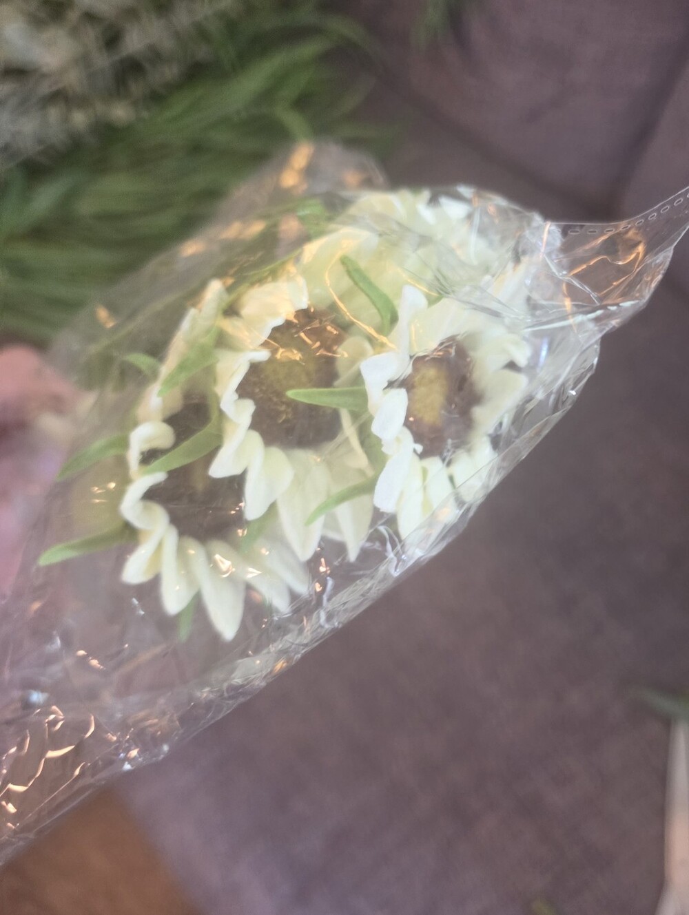 Artificial Green-Stemmed White Sunflower Bouquet